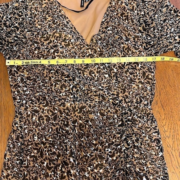 Vero Moda animal print dress flounce on bottom lined sheer sleeves sz M - Picture 4 of 12